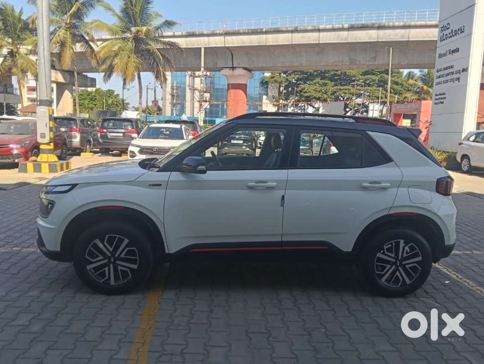 Hyundai Venue S Turbo, 2023, Petrol