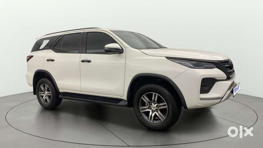 Toyota Fortuner [2021-ongoing] 2.7 2wd Petrol Mt, 2024, Petrol