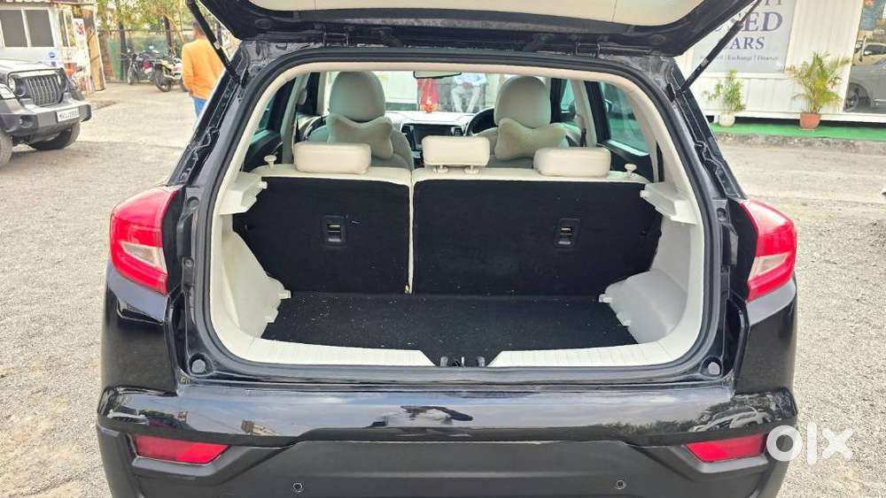 Mahindra Xuv300 W8 (o) 1.5 Diesel Amt, 2024, Diesel