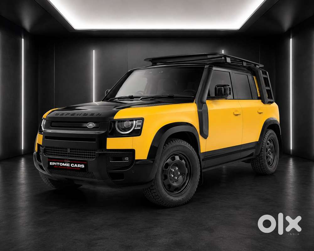 Land Rover Defender Trophy Edition Deep Sandglow, 2026, Petrol