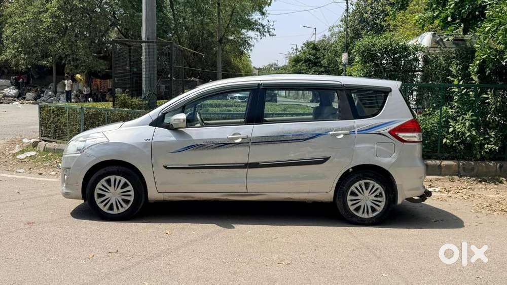 Maruti Suzuki Ertiga Vxi Abs Bs Iv, 2013, Petrol