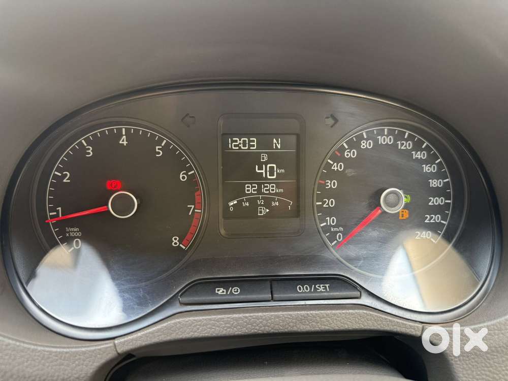 Volkswagen Vento 1.2l Tsi Highline Plus At Petrol, 2014, Petrol