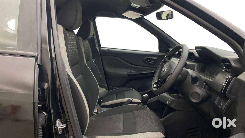 Nissan Magnite Kuro Edition 1.0 Turbo Petrol Cvt, 2023, Petrol