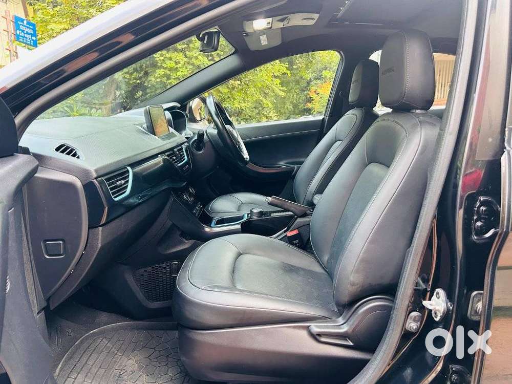 Tata Nexon Ev Xz Plus Lux Dark Edition, 2022, Electric