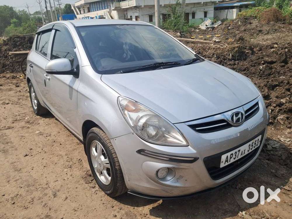 Hyundai I20 Sportz 1.2 Bs-iv, 2010, Petrol