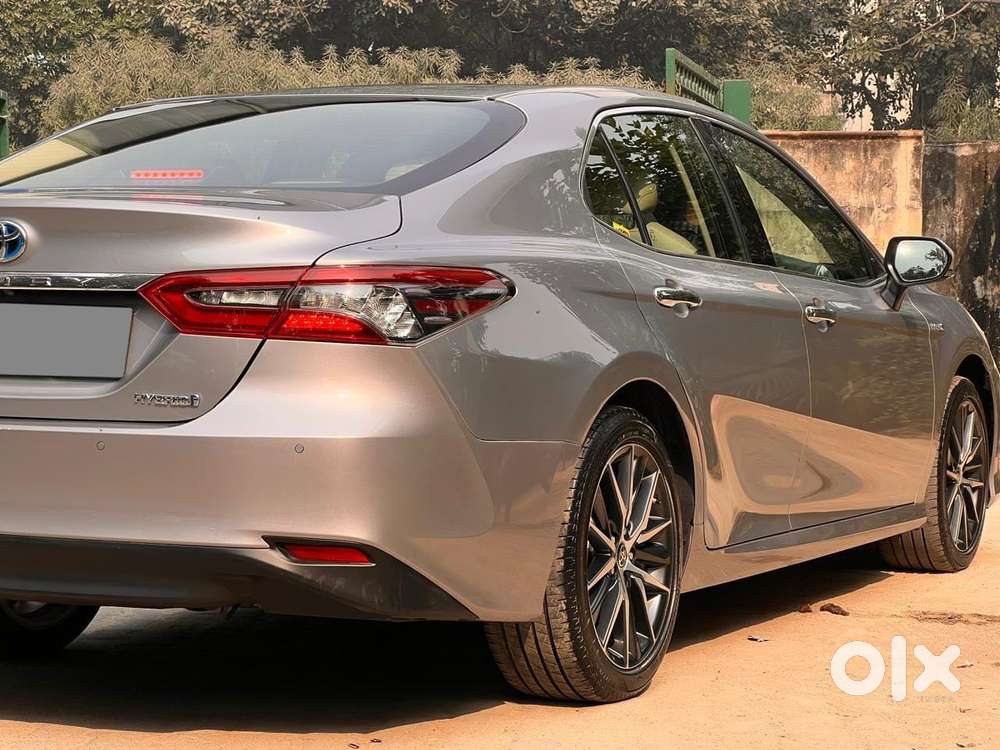 Toyota Camry Hybrid, 2024, Cng & Hybrids