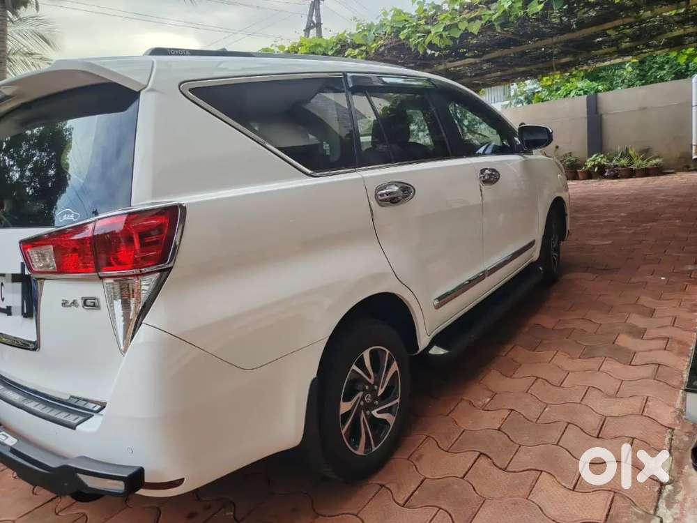 Toyota Innova Crysta 2022