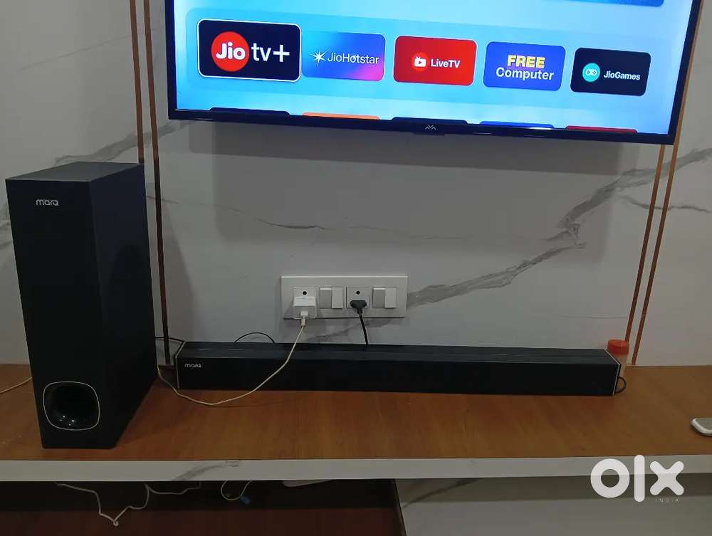 40 inch Iffalcon smart tv + marq 80w 2.1 channel soundbar