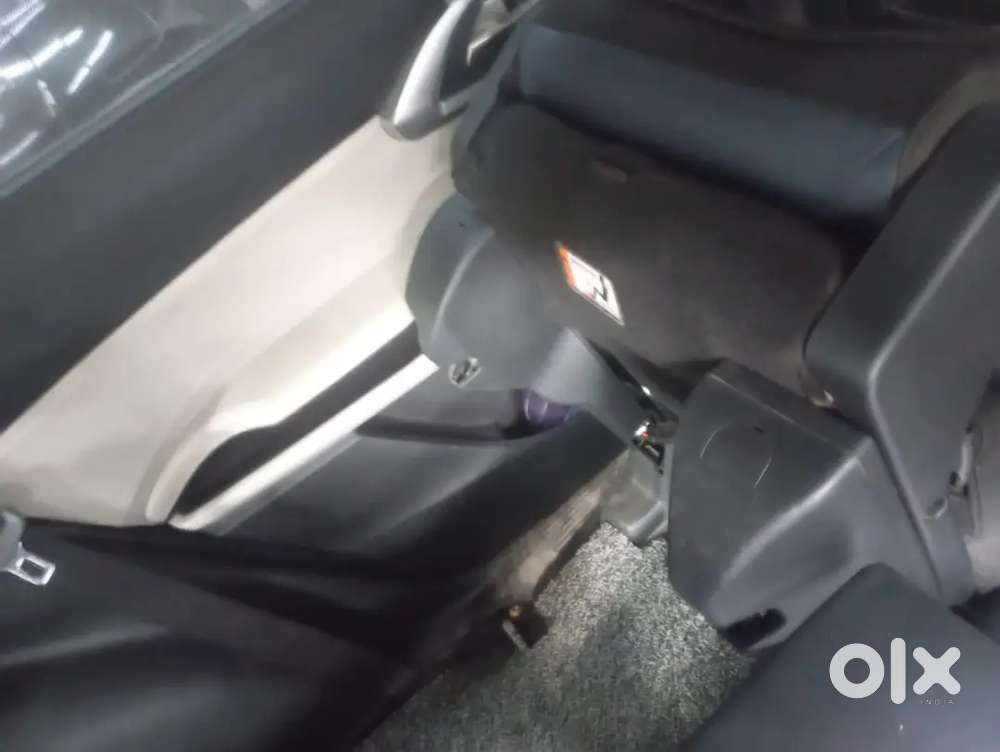Kia Carens 2024 Petrol 62000 Km Driven