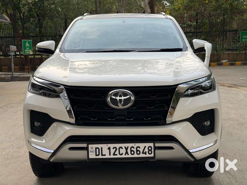 Toyota Fortuner 3.0 4x2 Automatic, 2024, Petrol