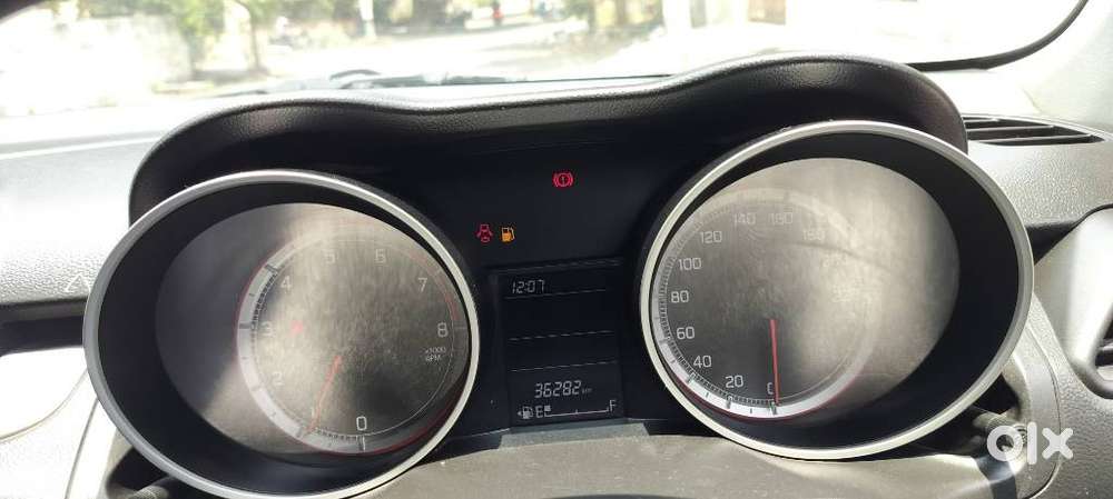 Maruti Suzuki Swift Vxi + Manual, 2023, Petrol