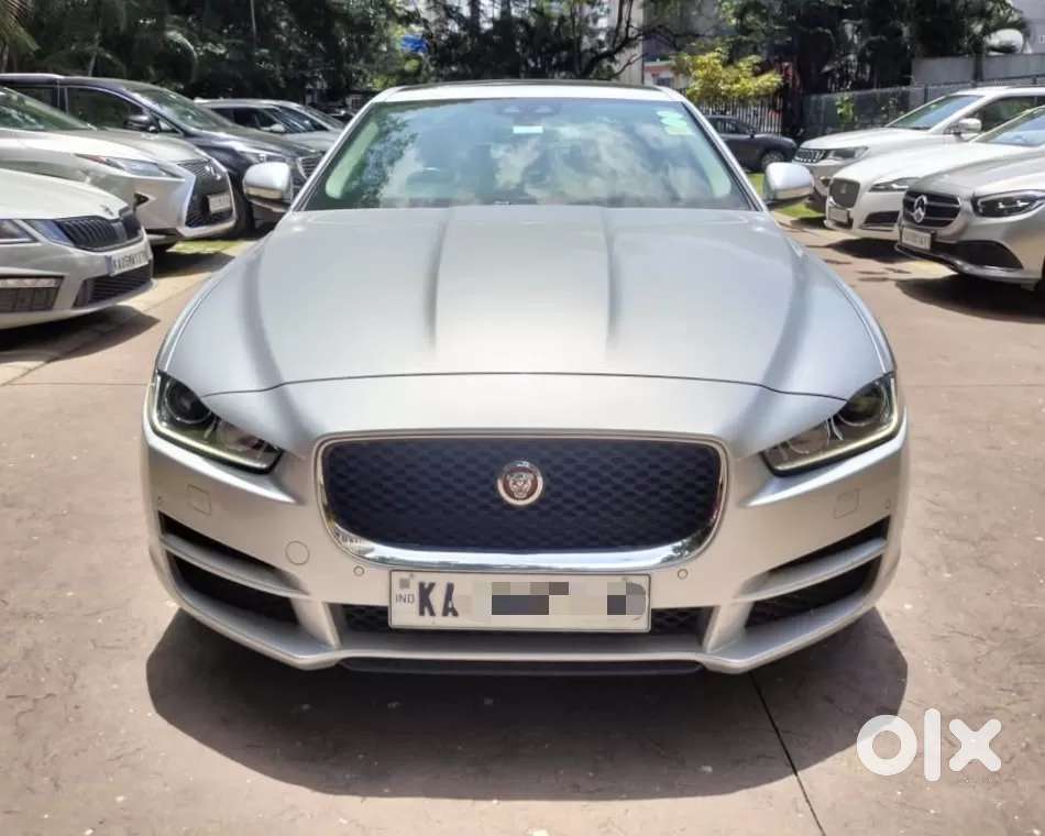 Jaguar Xe Prestige, 2017, Petrol