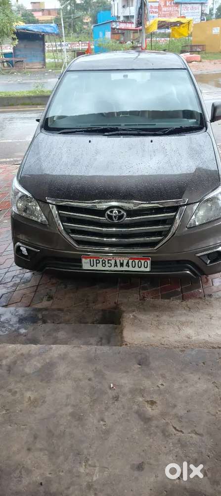 Toyota Innova 2016