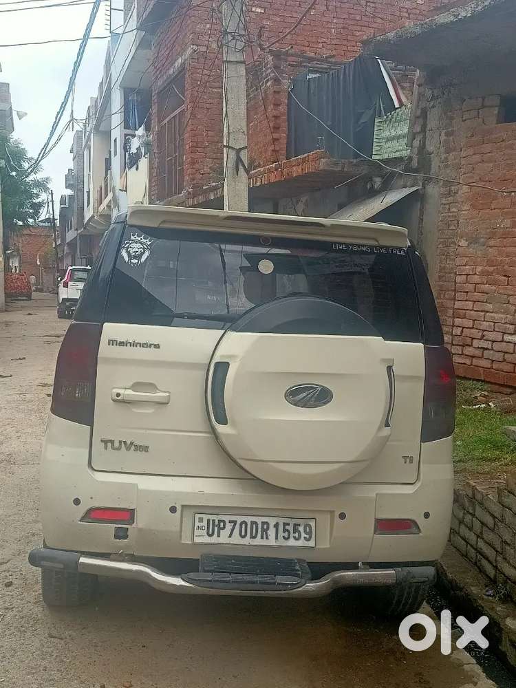 Mahindra Tuv 300 2017