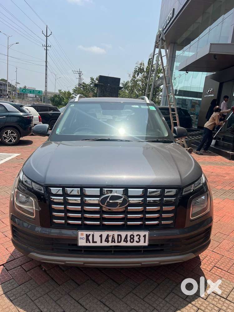 Hyundai Venue 1.2 S (o), 2023, Petrol
