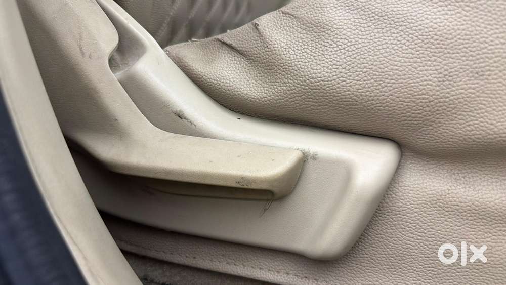 Maruti Suzuki Swift Dzire 1.2 Lxi Bsiv, 2017, Petrol