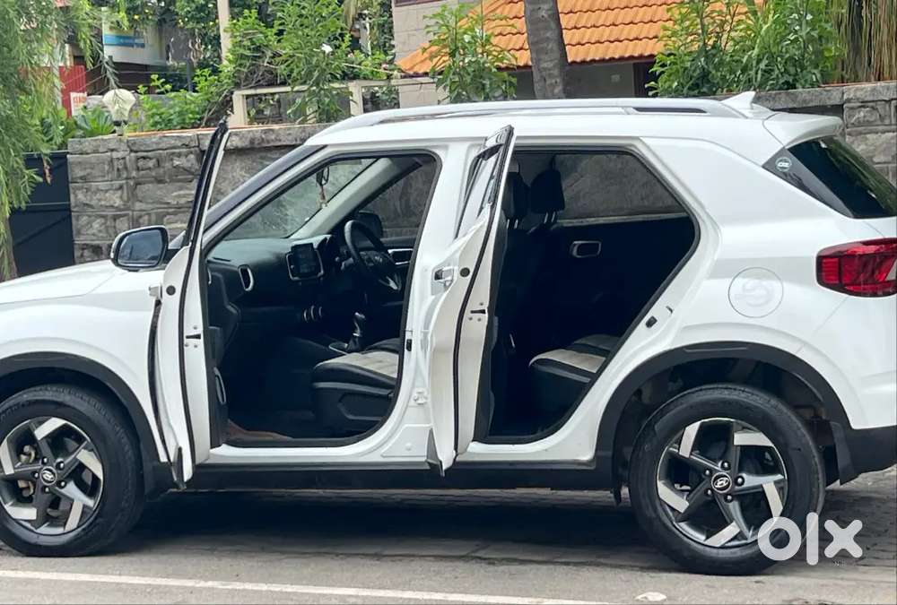 Hyundai Venue Diesel 2021 Car