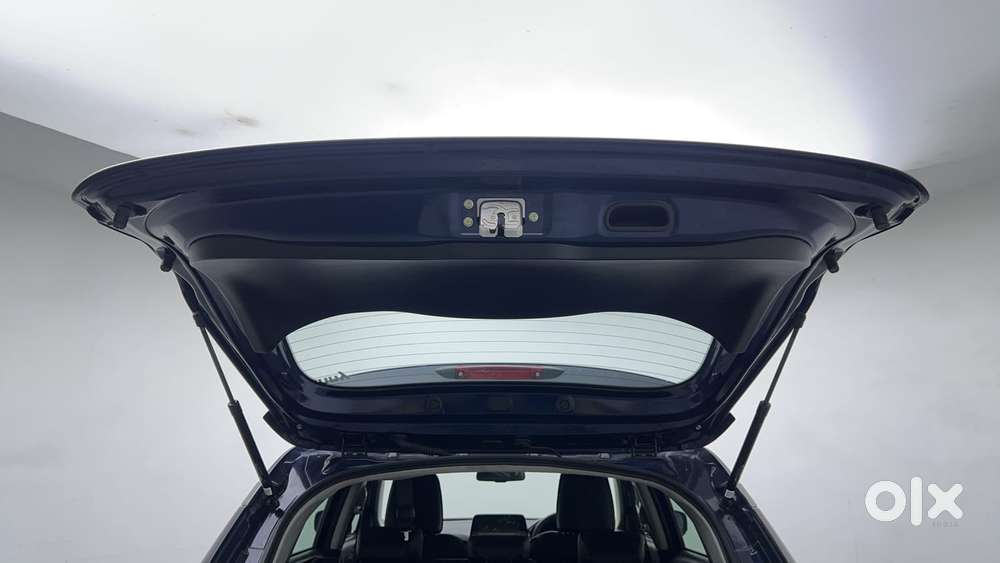 Maruti Suzuki Grand Vitara 1.5 Zeta Smart Hybrid At, 2024, Petrol