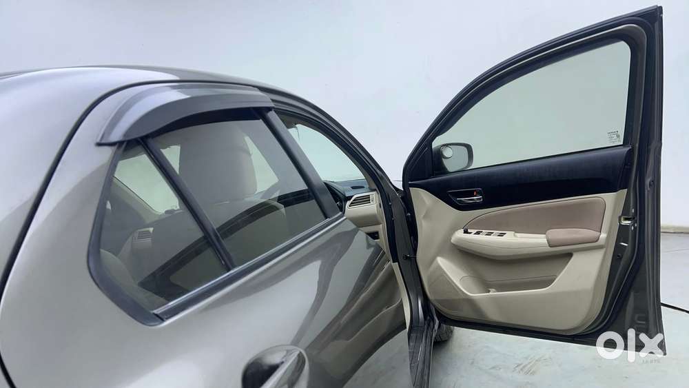 Maruti Suzuki Dzire 1.2 Vxi Amt, 2017, Petrol