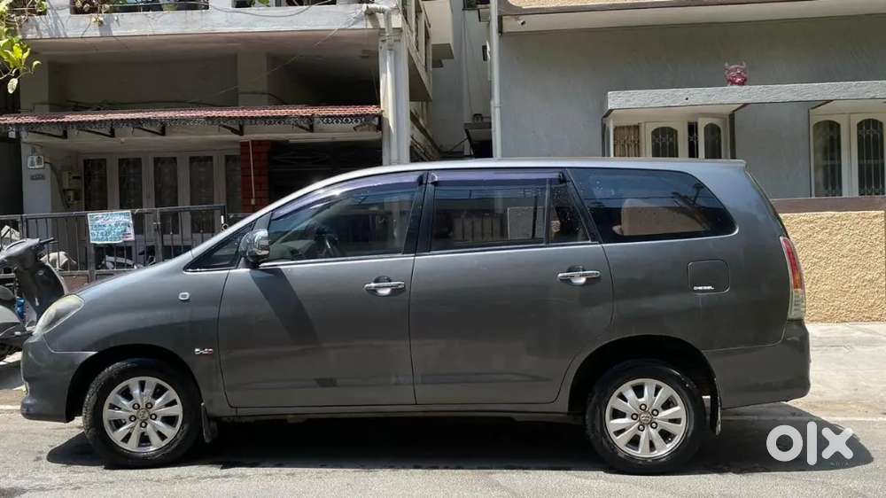 .toyota Innova  Doctor Driven Well Maintained  Car