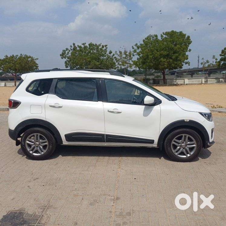 Renault Triber Rxz, 2020, Petrol
