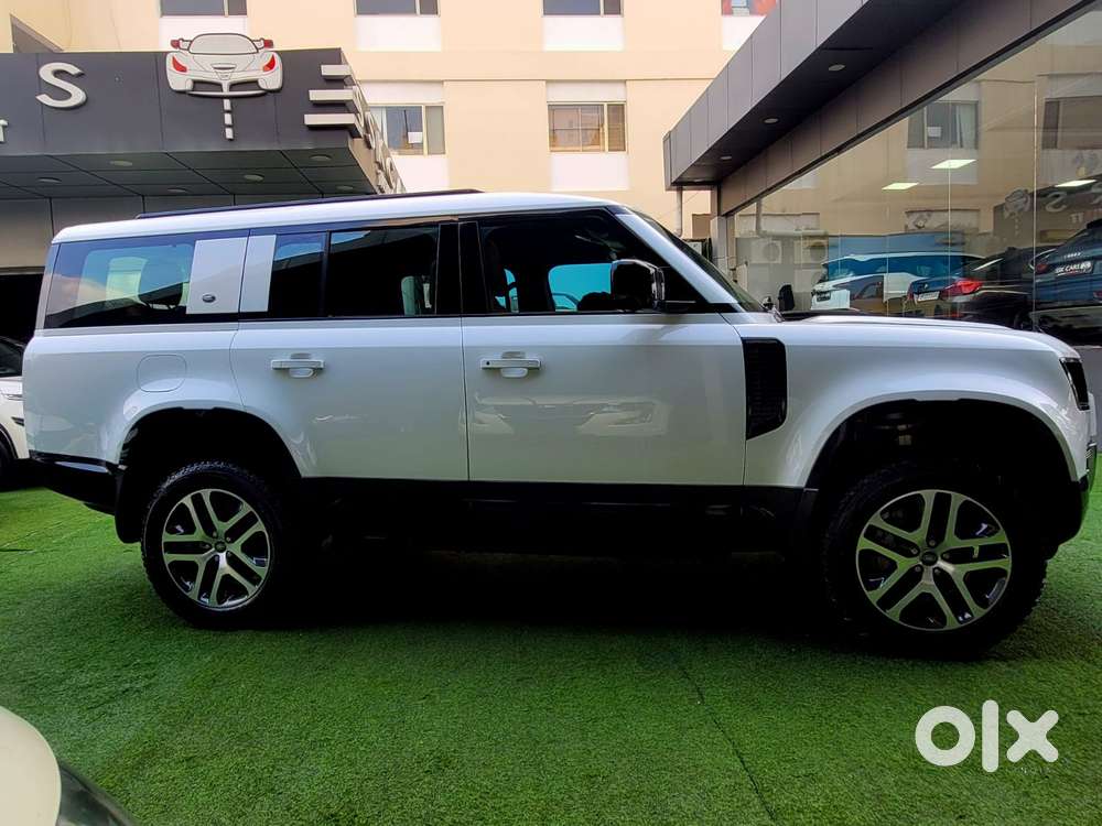 Land Rover Defender 3.0 L 130 Hse, 2023, Diesel
