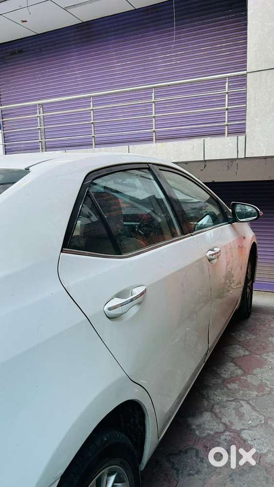 Toyota Corolla Altis 2016