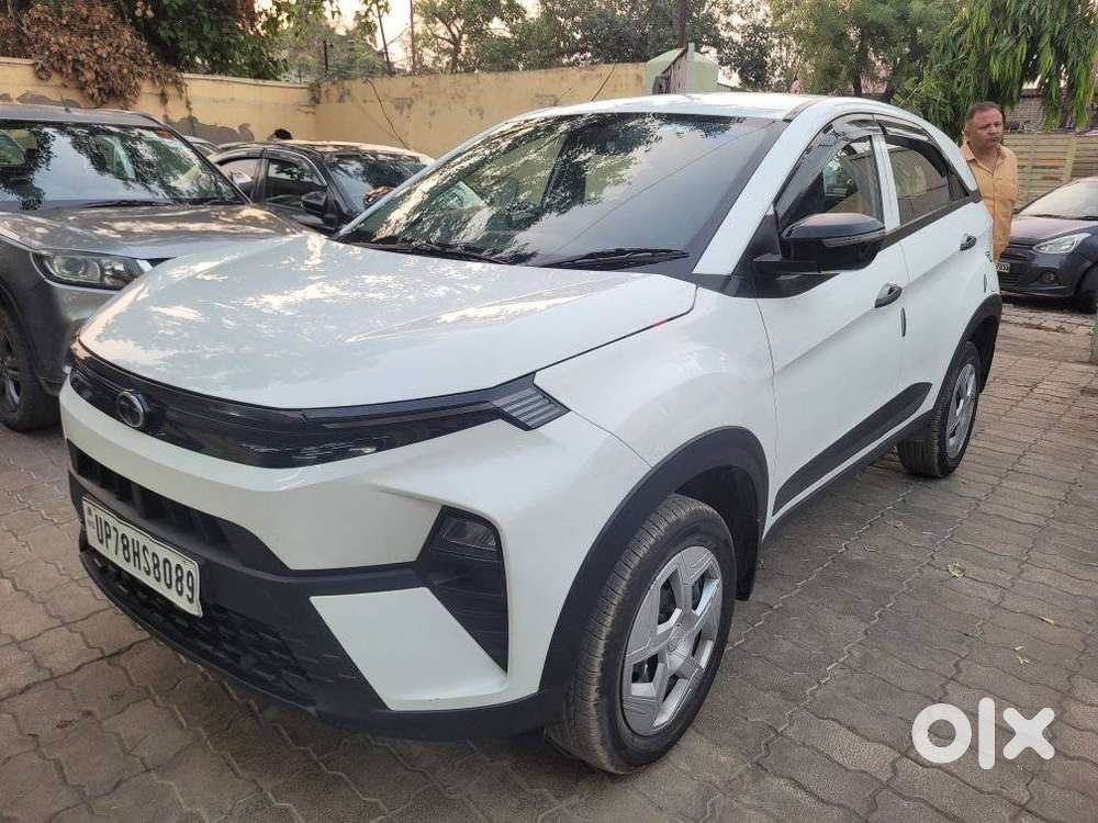 Tata Nexon 1.2 Revotron Xza Plus Premium Dual Tone, 2024, Petrol