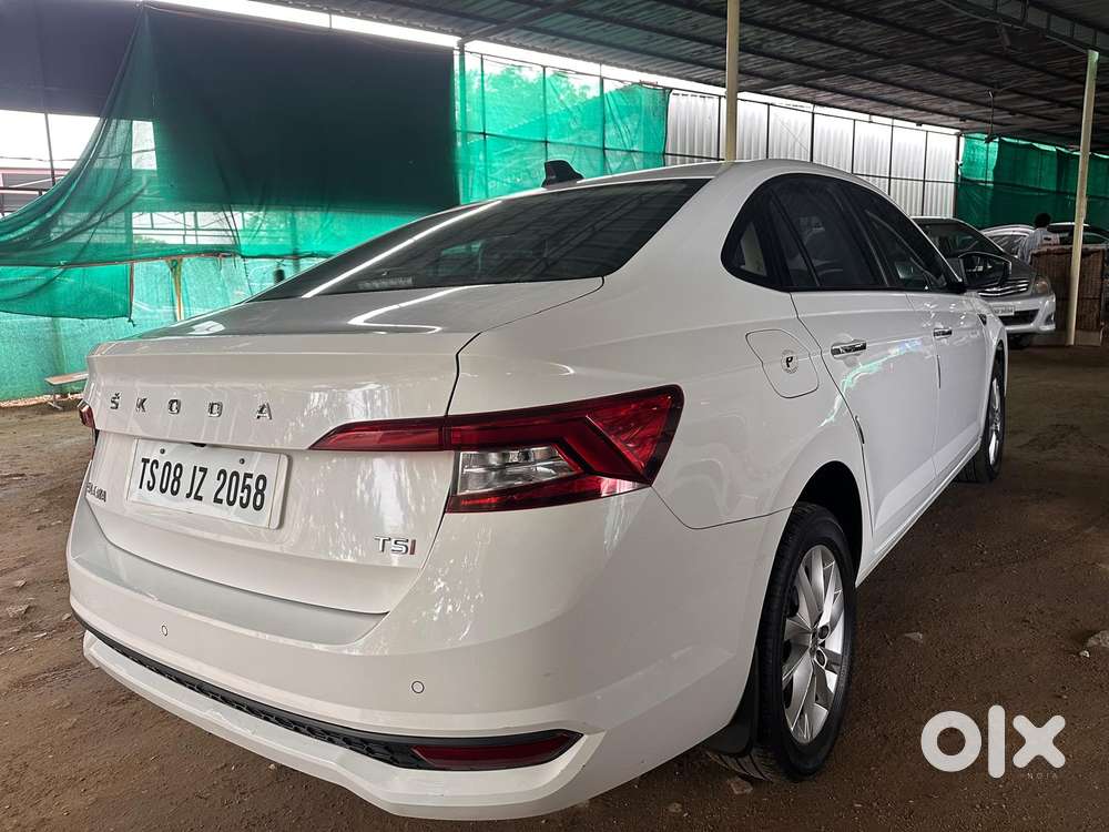 Skoda Slavia Ambition 1.5l Tsi Dsg, 2023, Petrol