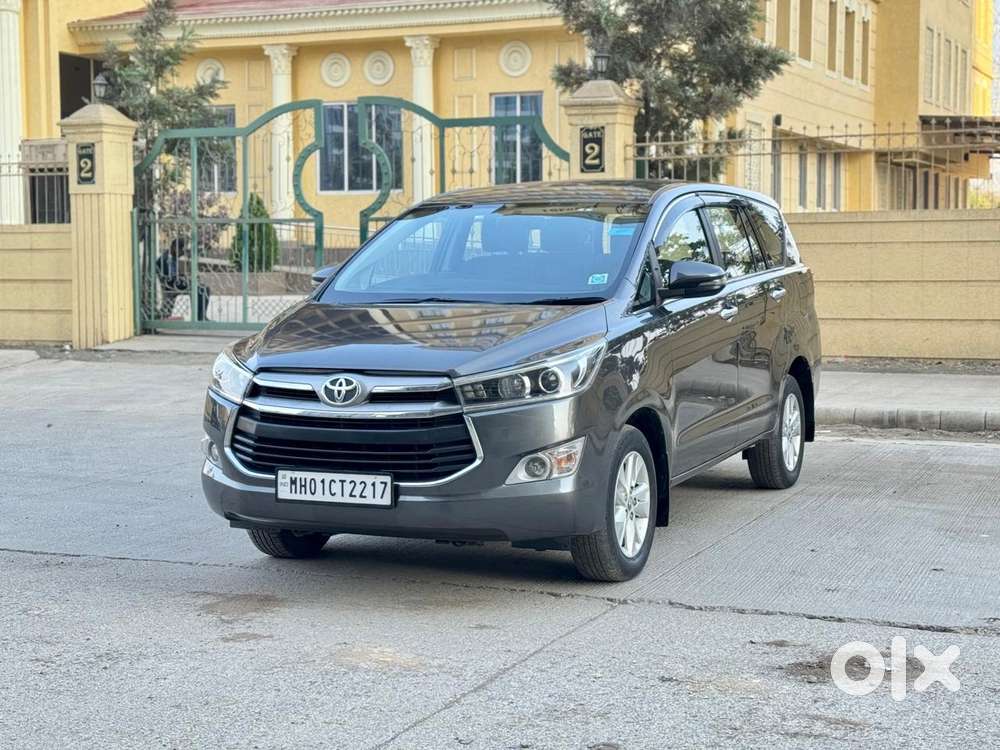 Toyota Innova Crysta 2.7 V, 2017, Petrol