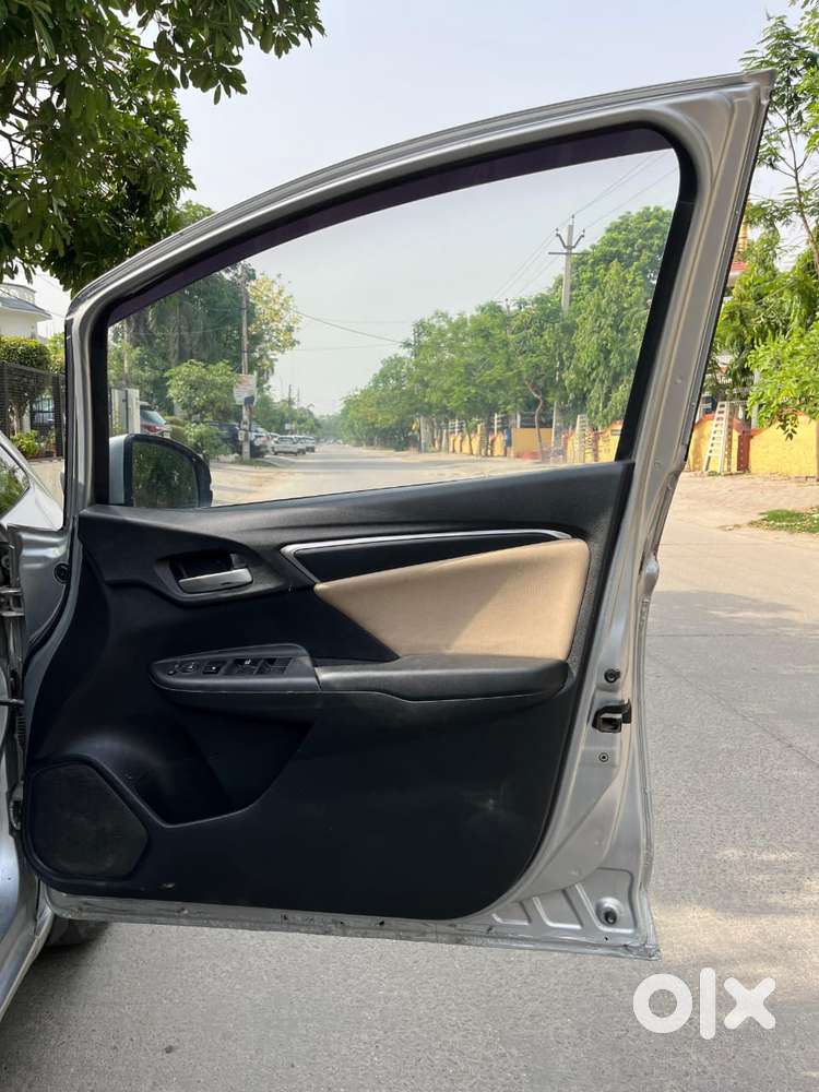 Honda Jazz V Mt Privilege, 2019, Petrol