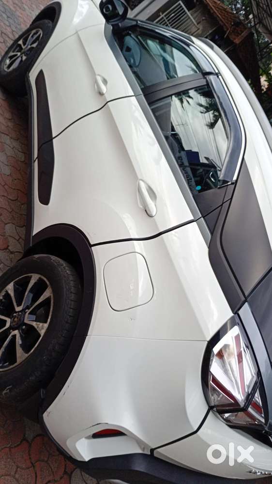 Tata Nexon 1.2 Revotron Xza Plus, 2020, Petrol