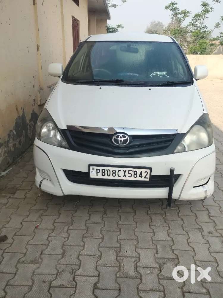 Toyota Innova 2006 Diesel 100000 Km Driven