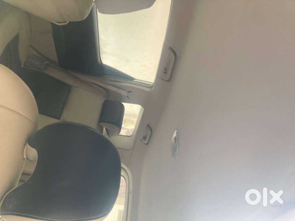 Mahindra Xuv500 W8 2015