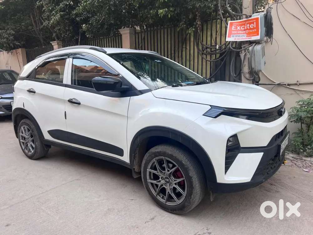 Tata Nexon Smart Plus S 2025