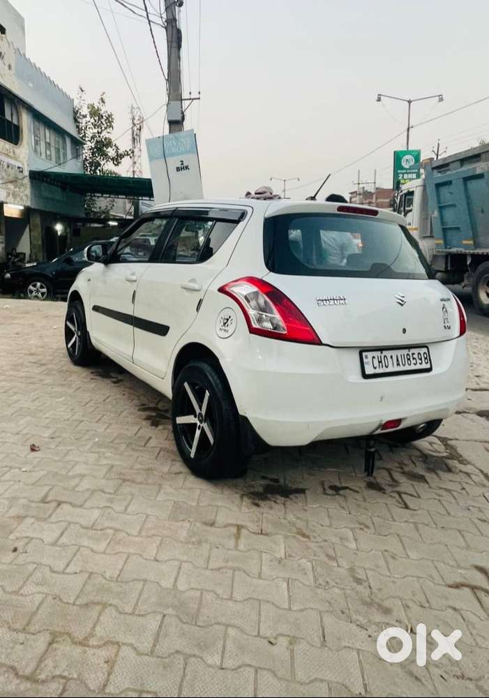 Maruti Suzuki Swift (2013)