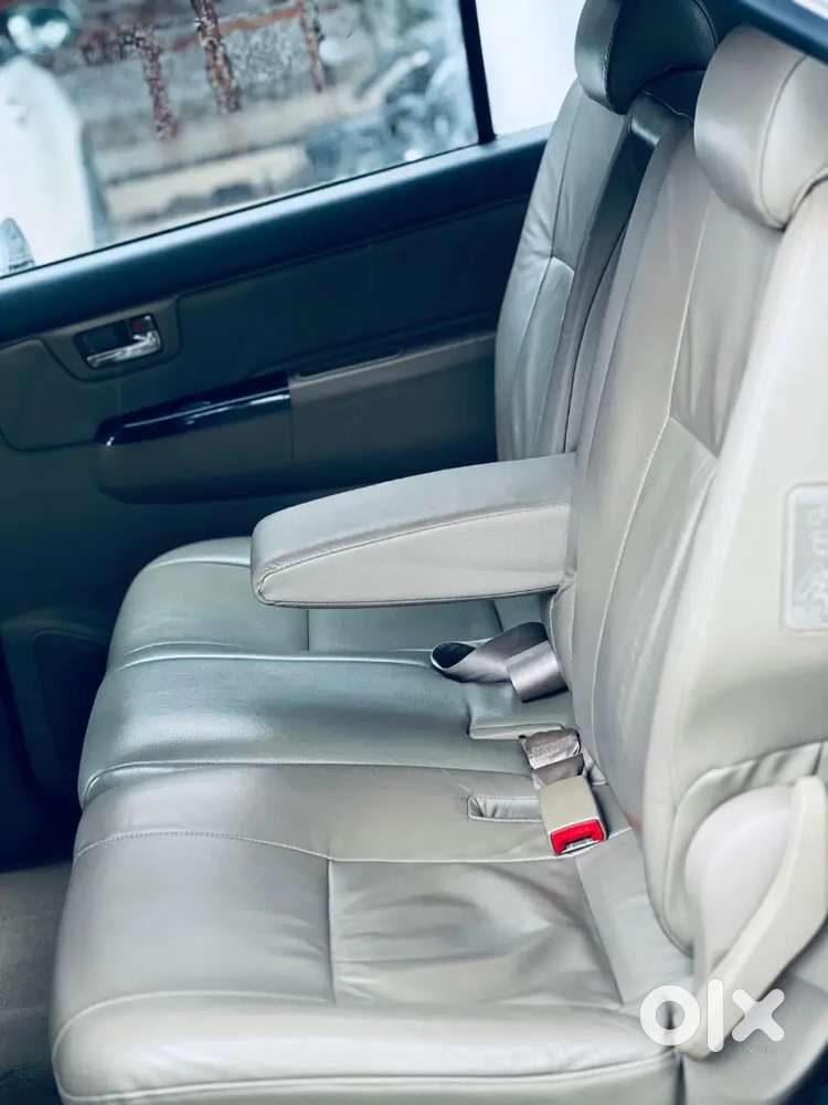 Toyota Fortuner 2012 Diesel Well Maintained