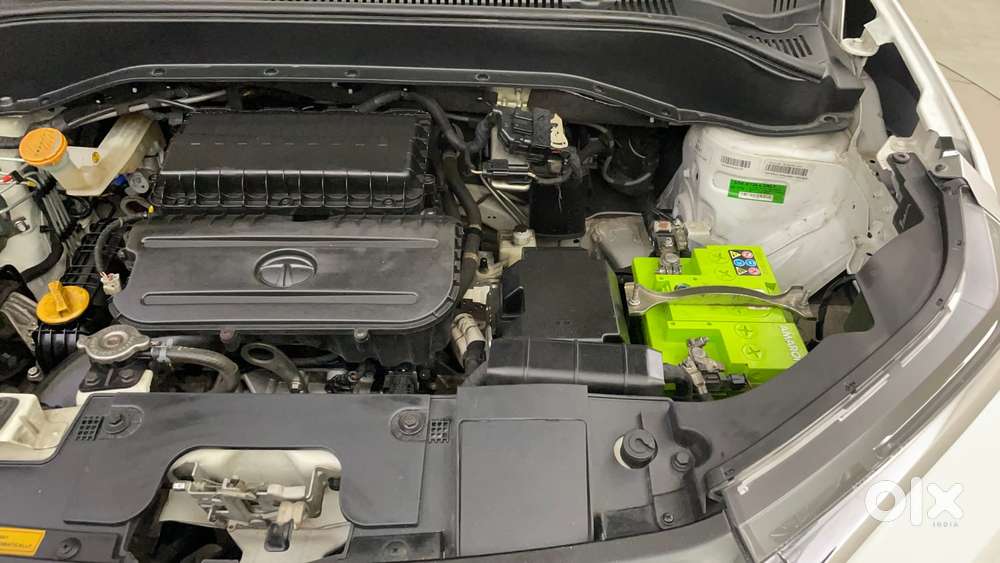 Tata Punch 1.2 Revotron Creative Amt Dual Tone, 2022, Petrol