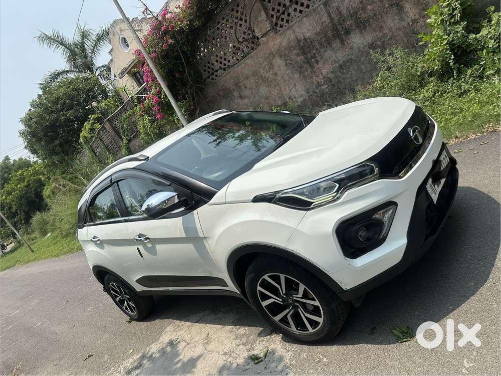 Tata Nexon 1.2 Revotron Xm (s), 2023, Petrol