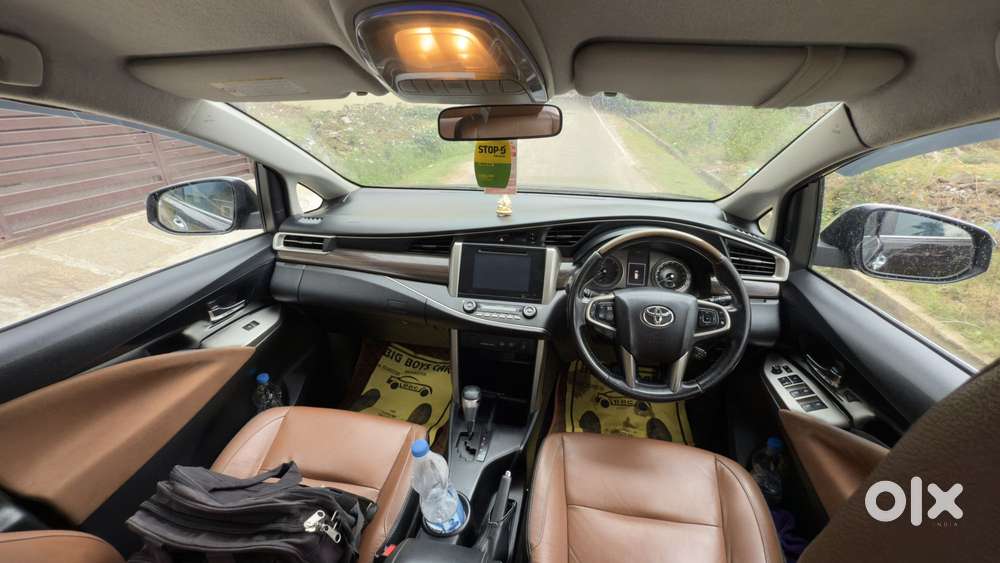 Toyota Innova Crysta 2.8z Automatic, 2016, Diesel