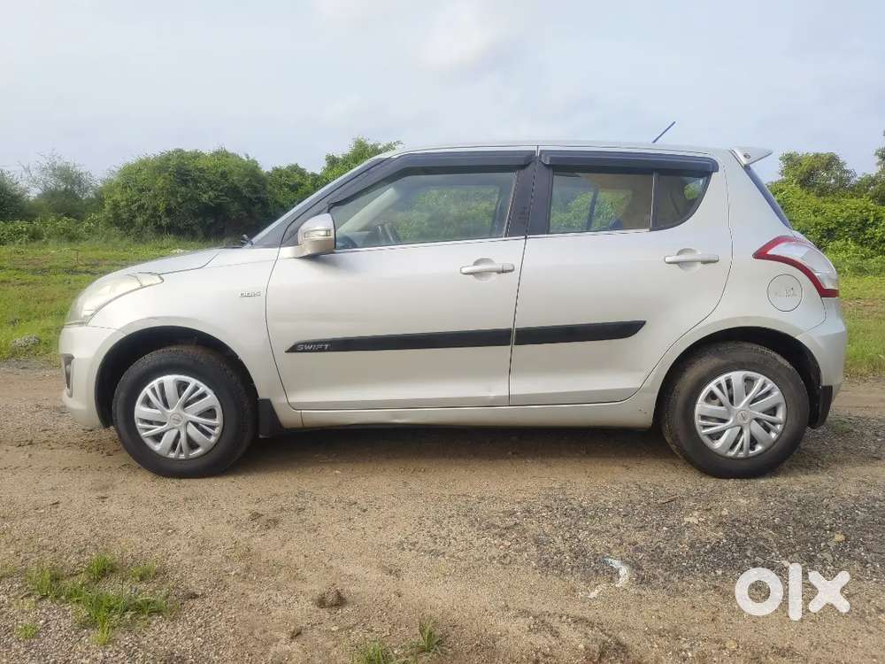 Maruti Suzuki Swift Vxi 2016