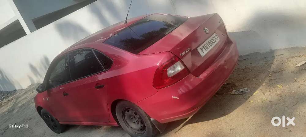 Skoda Rapid Tsi Active 2012