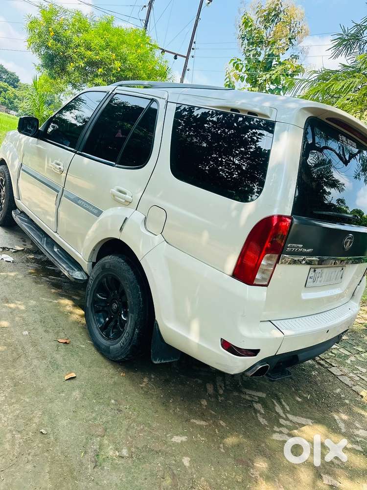 2017 Tata Safari Storme Diesel Manual