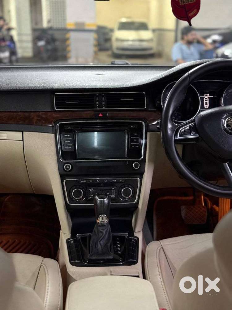 Skoda Superb 1.8 Elegance Tsi At, 2014, Petrol
