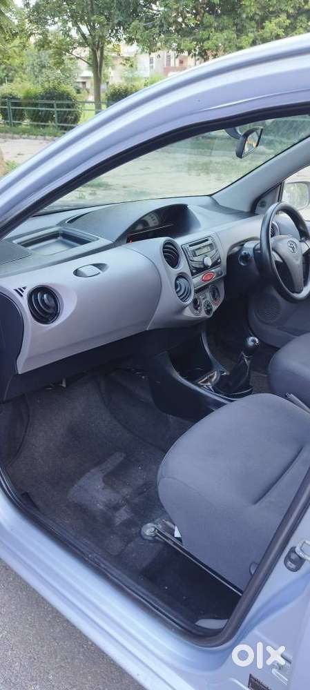 Toyota Etios Xclusive Petrol, 2011, Petrol