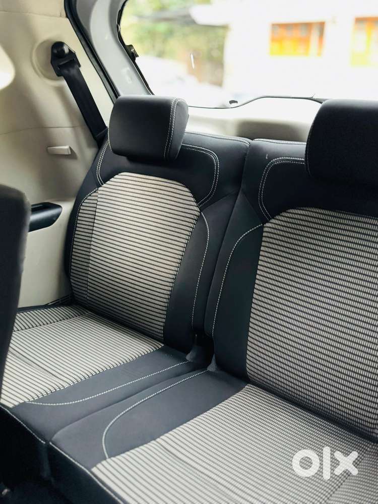 Renault Triber Rxz, 2024, Petrol