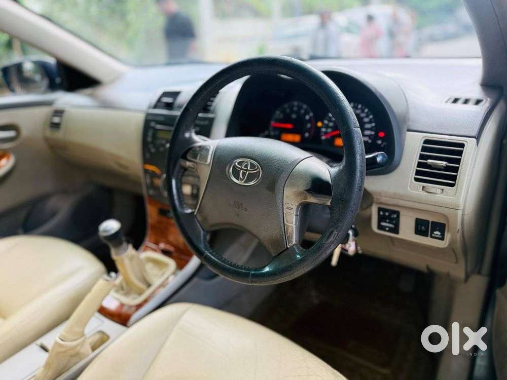 Toyota Corolla Altis 1.8 J, 2009, Petrol
