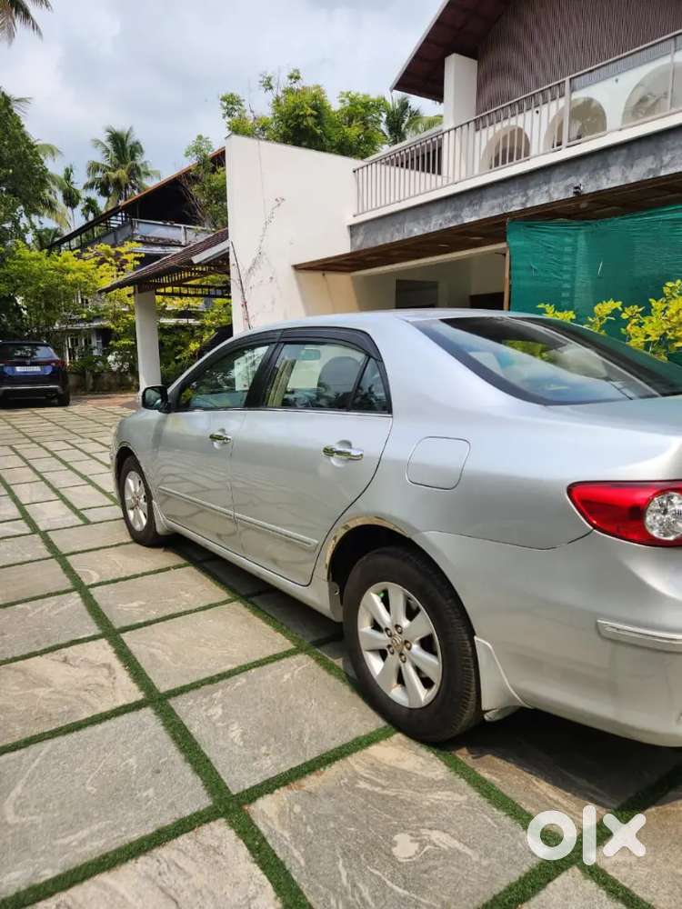 Toyota Corolla Altis 2013