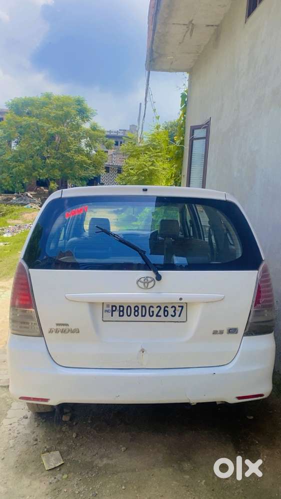Toyota Innova 2011 Diesel Well Maintained