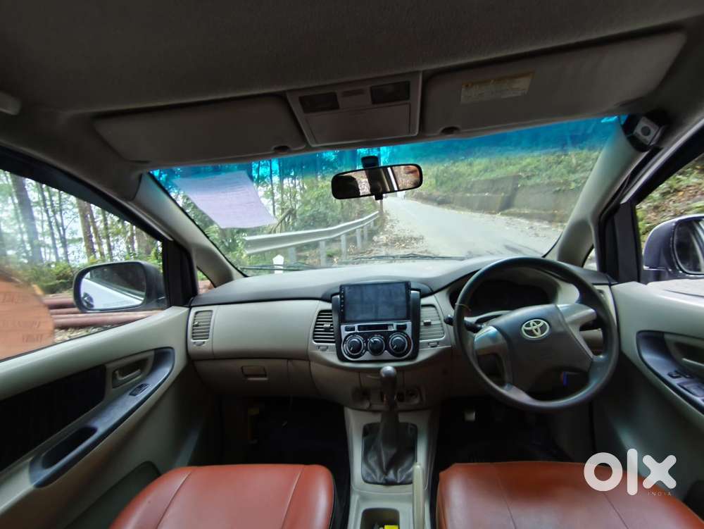 Toyota Innova 2.5 G (diesel) 8 Seater, 2014, Diesel